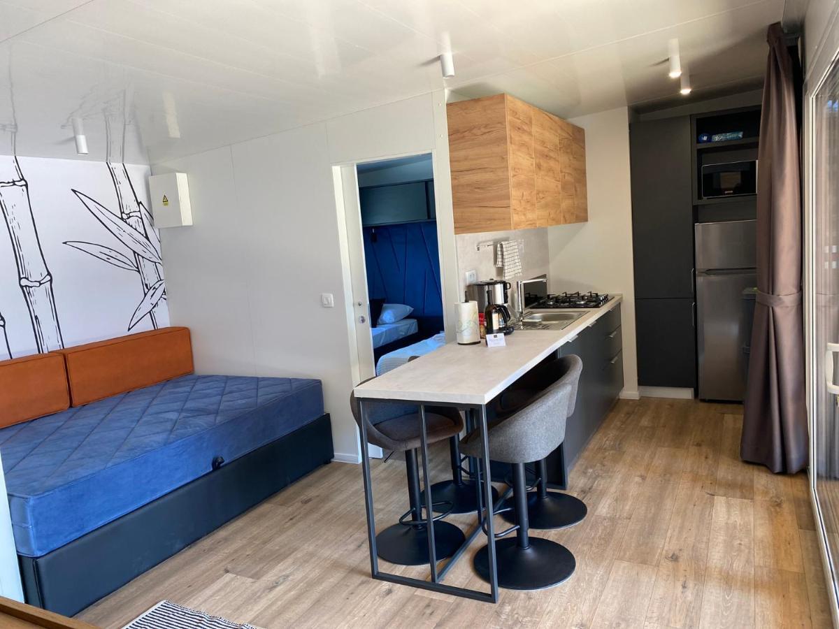Mobile Home Saky, Биоград-на-Мору Экстерьер фото